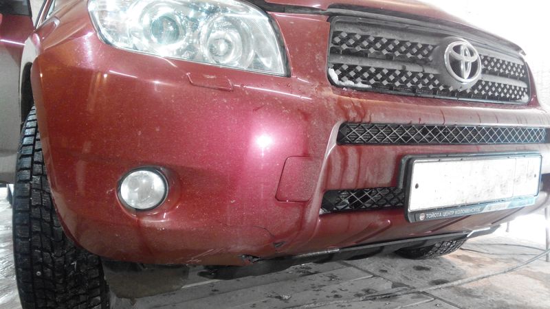 Ремонт бампера Toyota RAV4 — фото 1