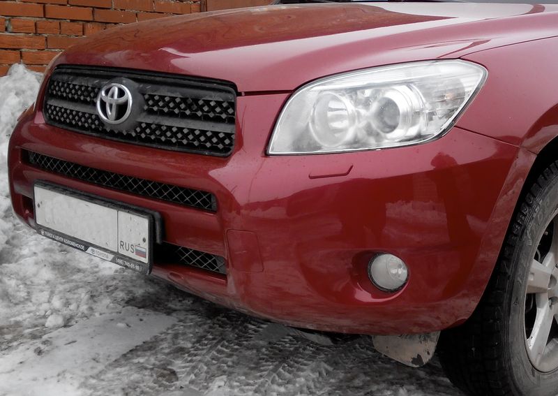 Ремонт бампера Toyota RAV4