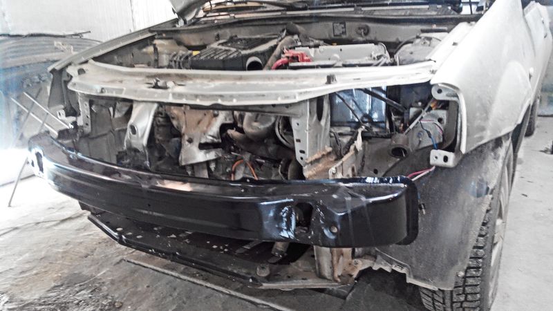 Восстановление Renault Logan на стапеле